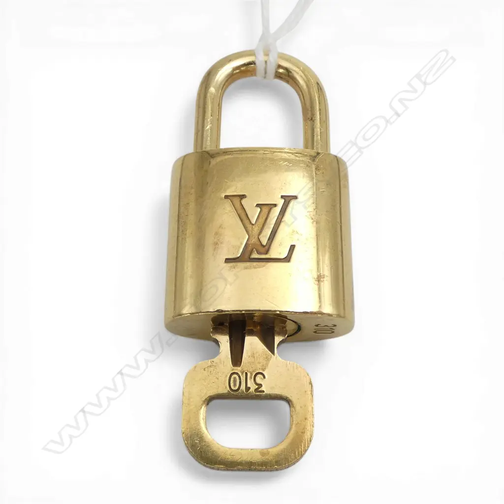 LOUIS VUITTON SML PADLOCK w KEY #310, authentification from myhaute.co.nz Image 1++