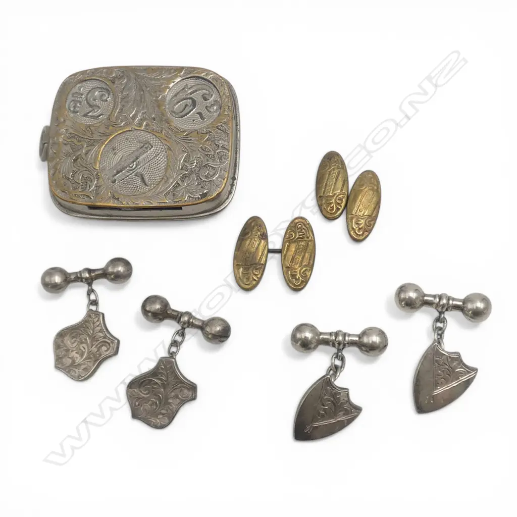 2 PRS S/SILVER CUFF LINKS 10GMS PR R/GOLD CUFF LINKS & EP SOV CASE Image 1++