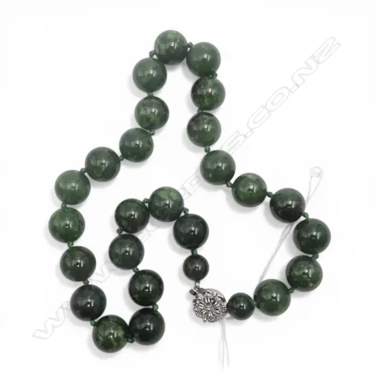 STRING OF LARGE GREEN JADE BEADS ON S/SILVER CLASP