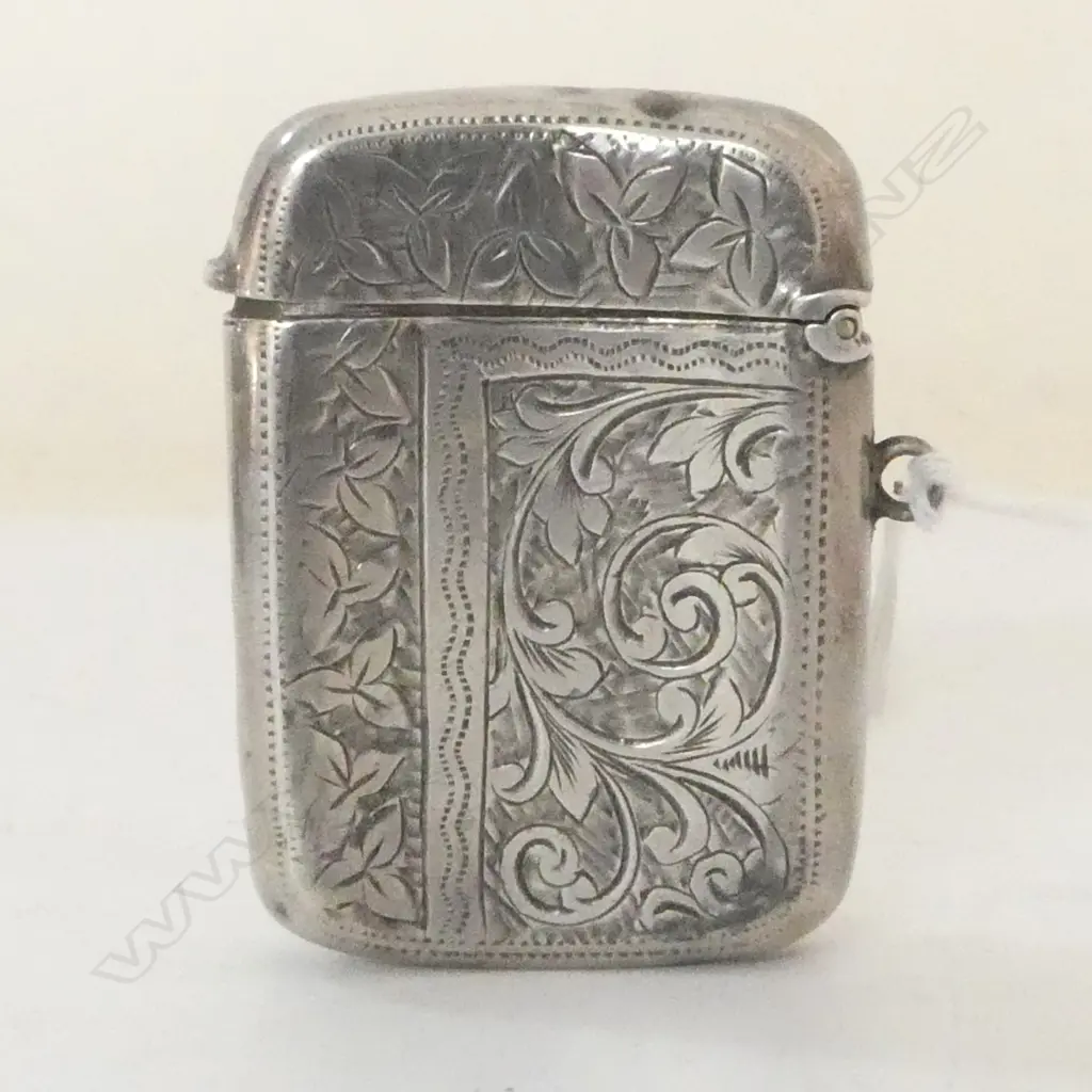SILVER ENGRAVED LGE VESTA Birmingham 1900 no lid spring 22.5gms Image 1++