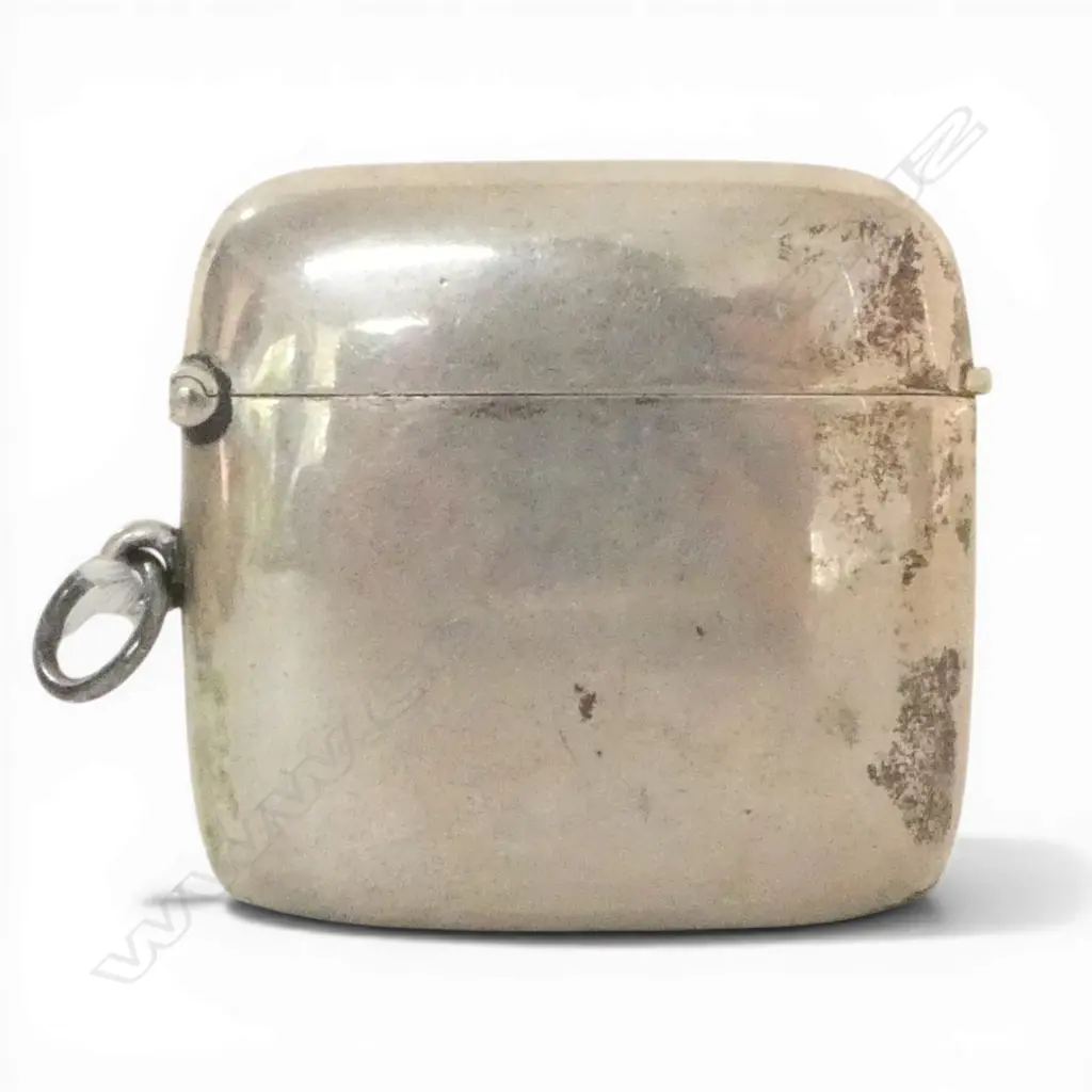 SILVER PLAIN LGE VESTA Chester 1907 curved for the hip 40gms Image 1++