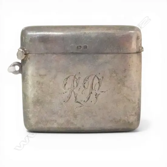 SILVER PLAIN shaped VESTA Birmingham 1911 gilded interior no hinge closing bar.  34.7gms