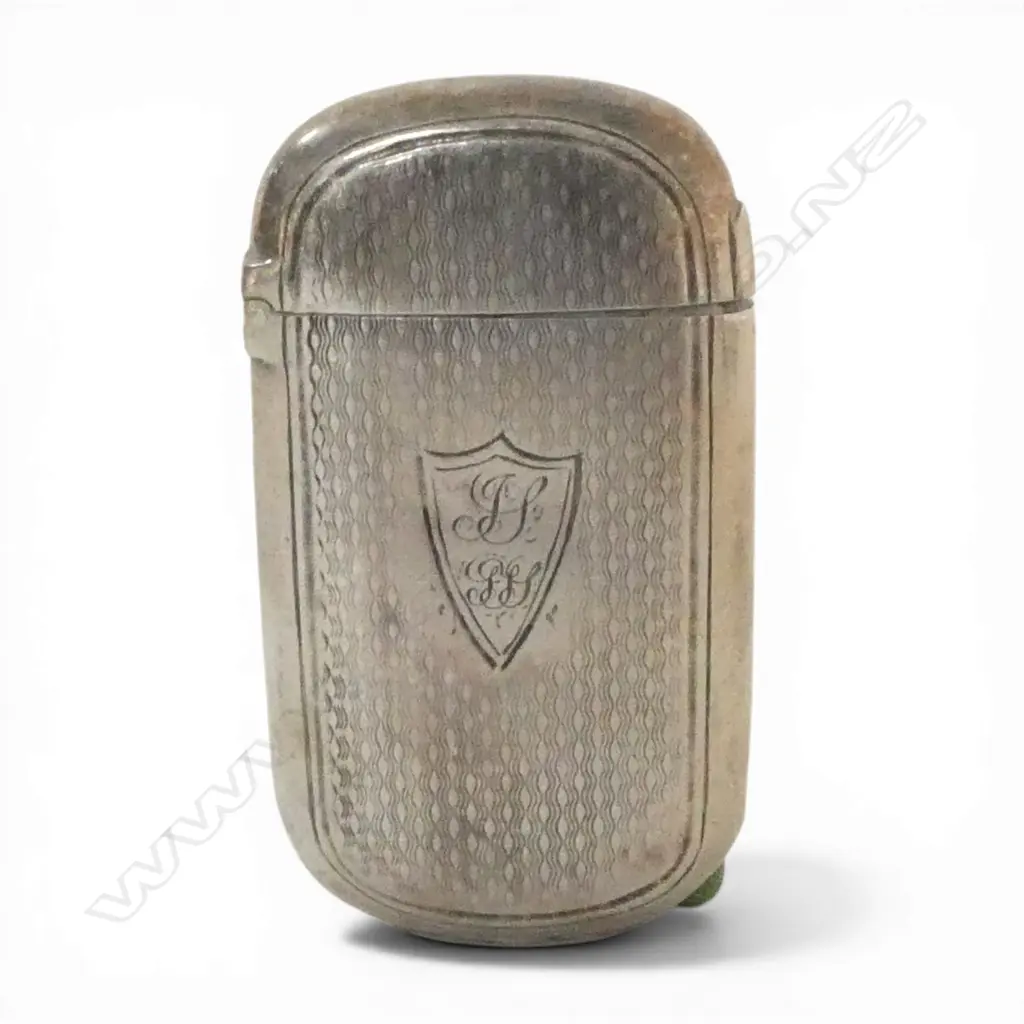 Birmingham 1891 SILVER MACHINE ENGRAVED VESTA 18gms Image 1++