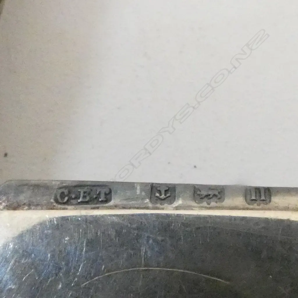 SILVER circular VESTA no lid closing bar. Birmingham 1912 18.6gms Image 1++