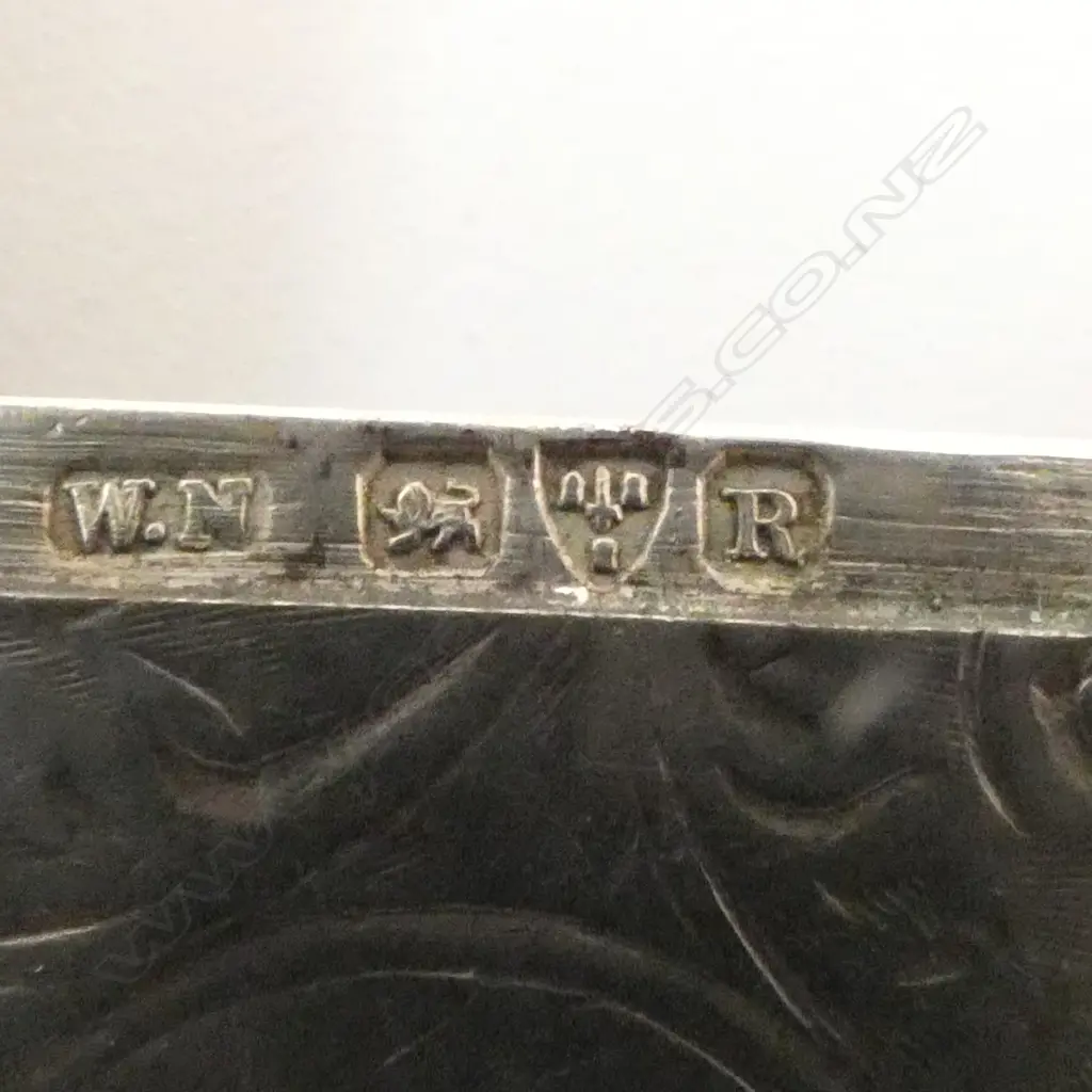 Chester 1900 SILVER ENGRAVED VESTA CASE suspension loop attached 24gms Image 1++