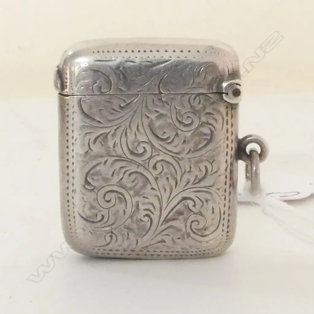 Chester 1900 SILVER ENGRAVED VESTA CASE suspension loop attached 24gms Image 1++