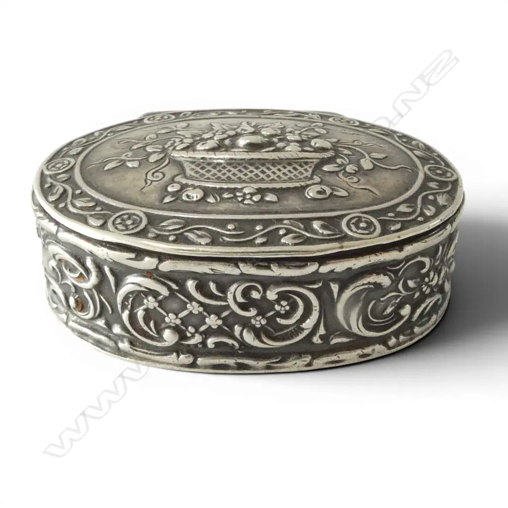 SILVER BOX, FAUX EARLY ENGLISH MARKS 50mm 36gms testing as 800 silver Image 1++