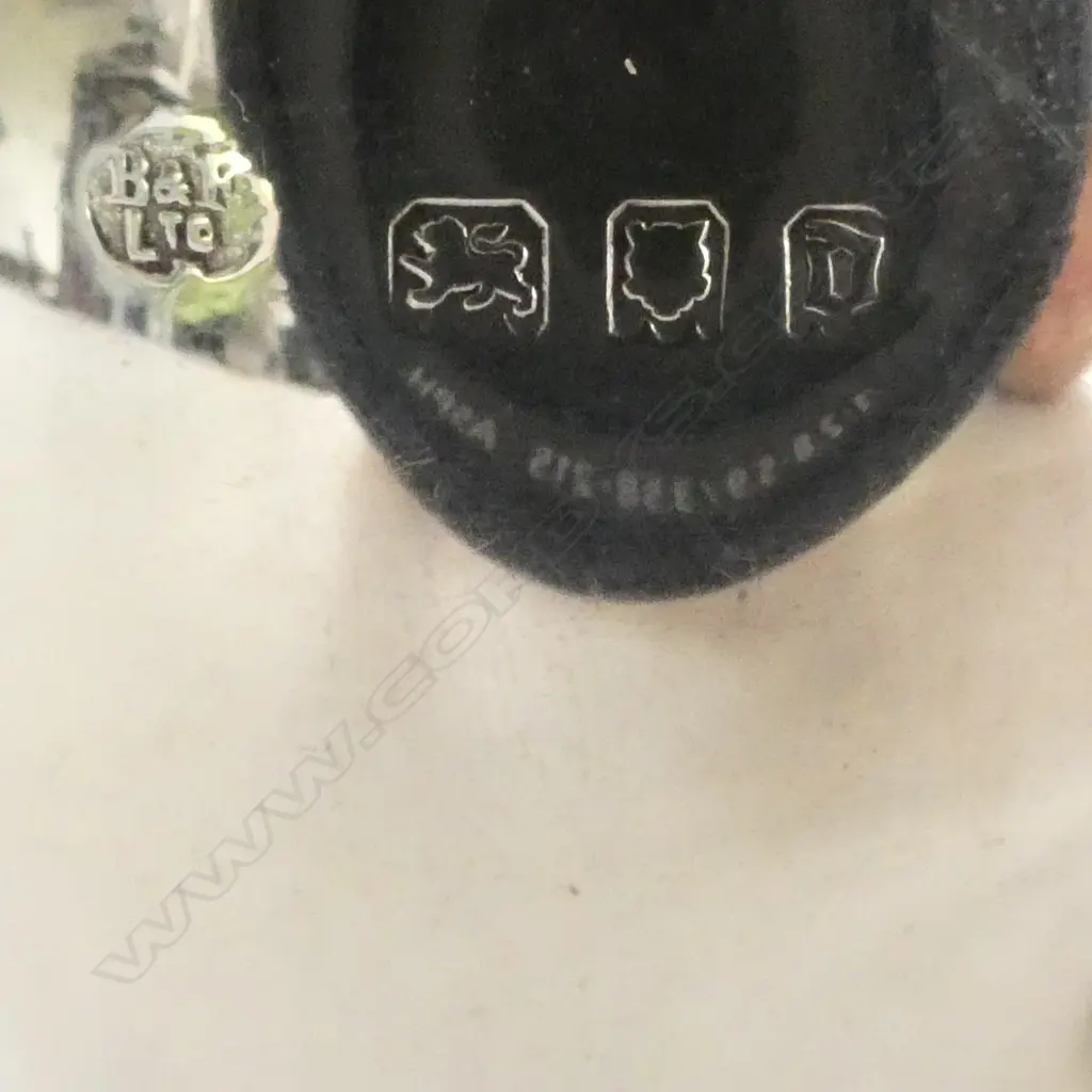 S/SILVER CREAM JUG LONDON 1919 66GMS Image 1++