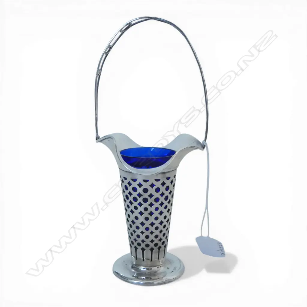 S/SILVER BASKET VASE ORIGINAL BLUE GLASS LINER BIRMINGHAM 1906 75.6GMS Image 1++