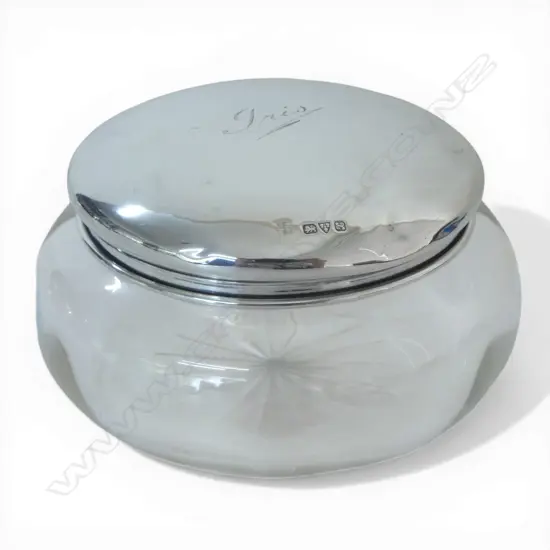 S/SILVER TOPPED DRESSING TABLE JAR CHESTER 1948 SILVER WIEGHT 27.4GMS ENGRAVED "IRIS"
