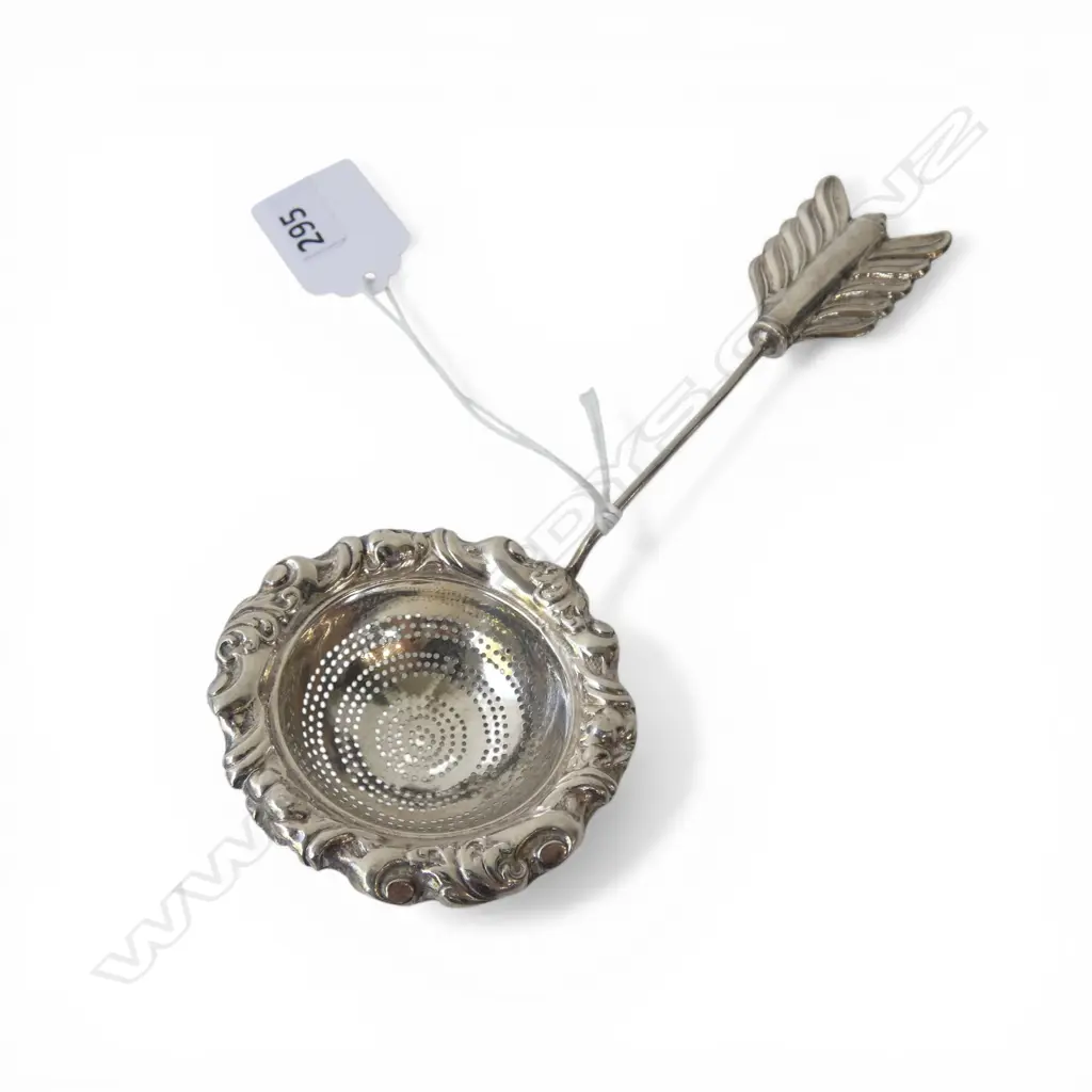 NZ SILVER TESTING 84% TEA STRAINER 18GMS Image 1++