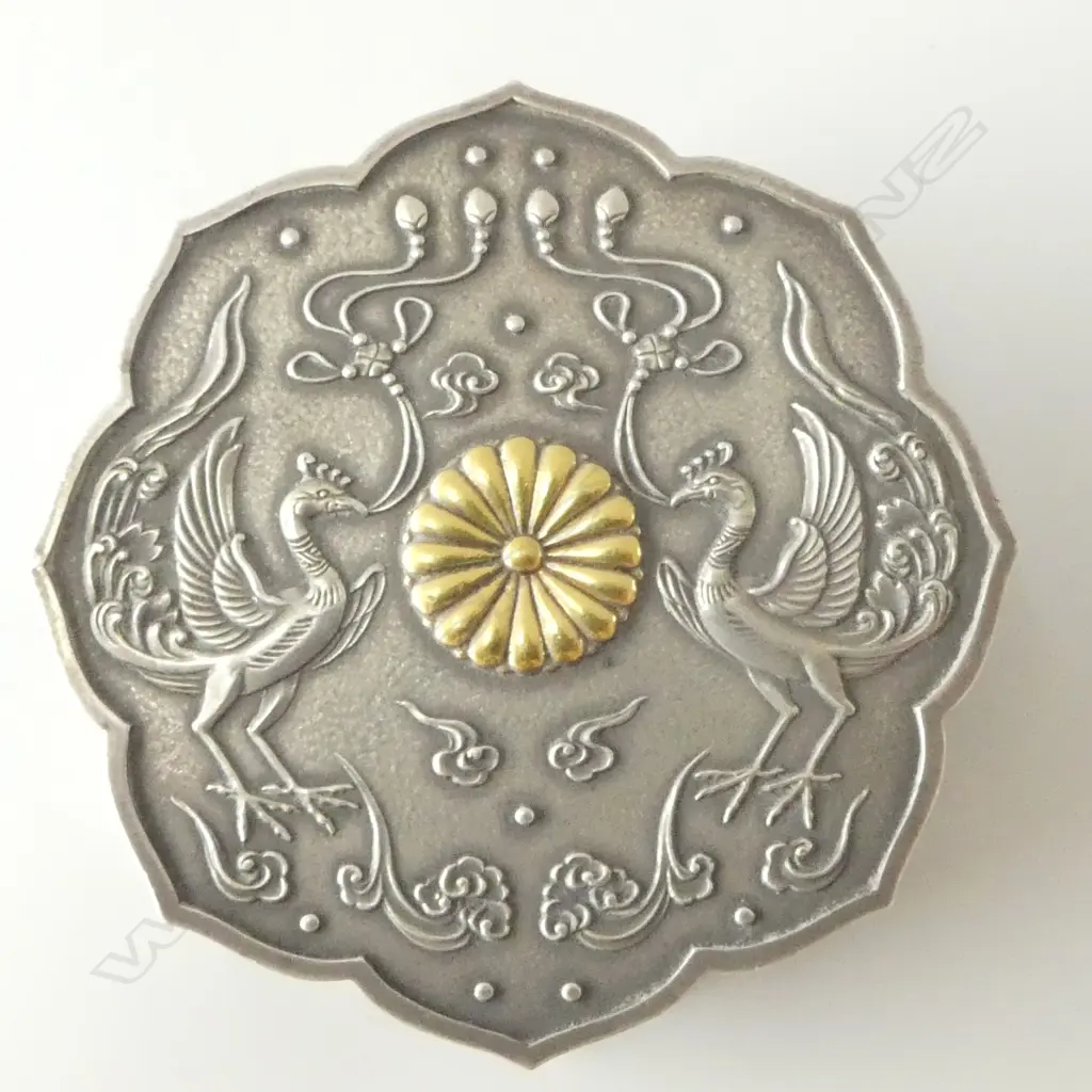 JAPANESE SILVER BOX, LOTUS BLOSSOM SHAPE 62mm dia, 116gms Image 1++