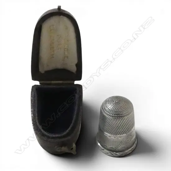 STG SILVER THIMBLE in 'H.C. Biddle Port Elizabeth case' , BIRMINGHAM 1900, 4gms