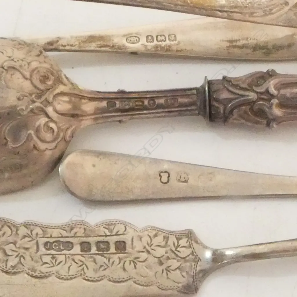 8PCS S/SILVER CUTLERY 146GMS Image 1++