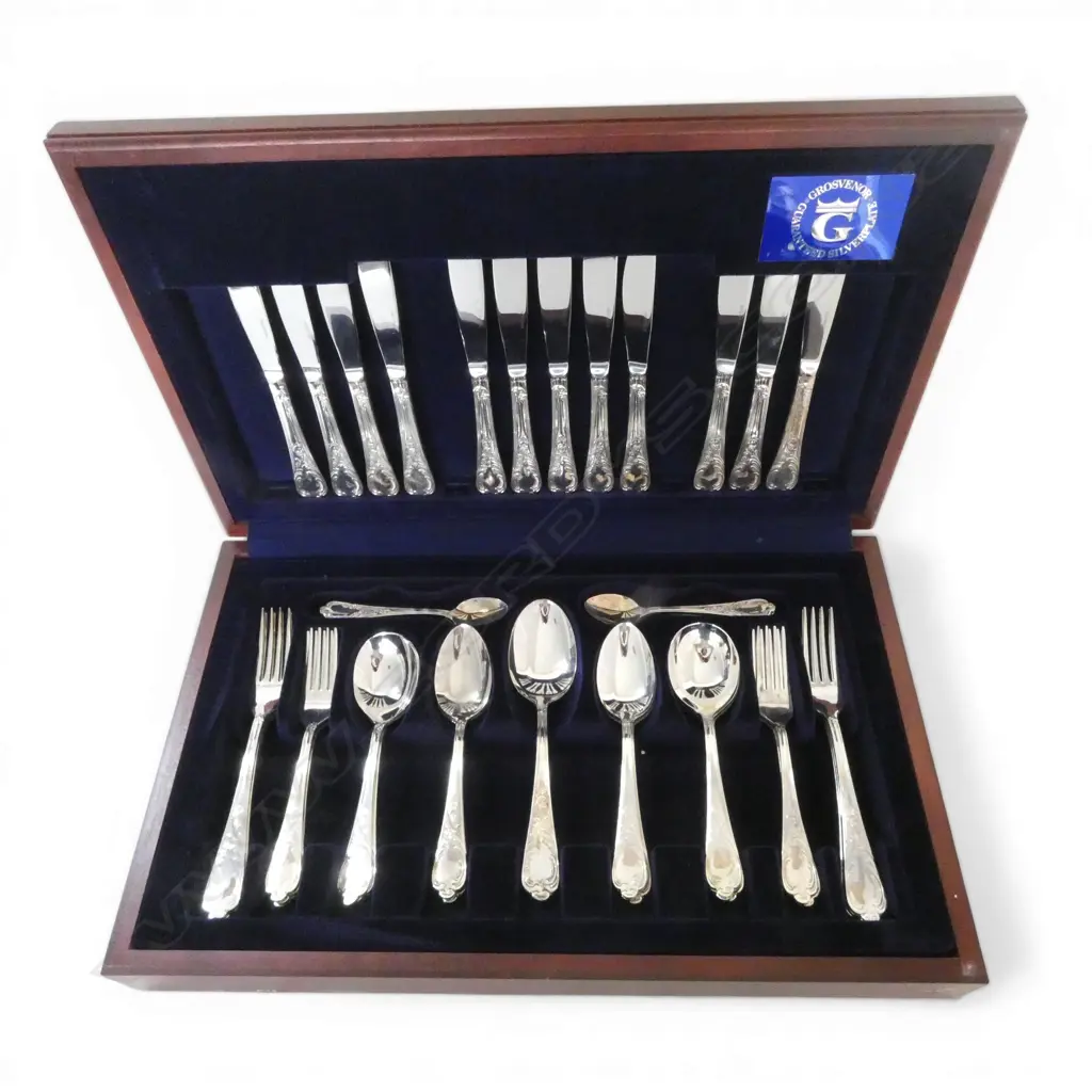 ENGLISH GROSVENOR SILVER PLATE 6 PERSON CUTLERY SET as new in larger  CANTEEN Image 1++