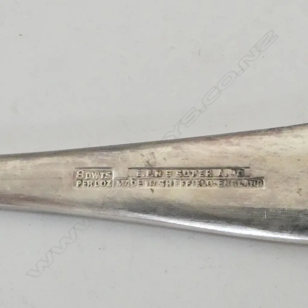 OAK CASED CUTLERY SET L380MM (KNIVES WITH IVORINE HANDLES) Image 1++