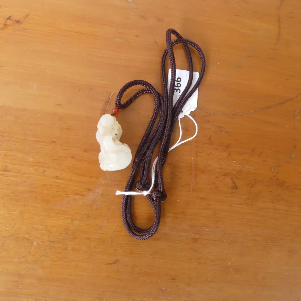 CHINESE CARVED JADE PENDANT H.40mm Image 1++