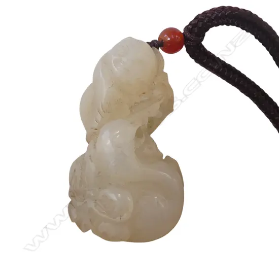 CHINESE CARVED JADE PENDANT H.40mm