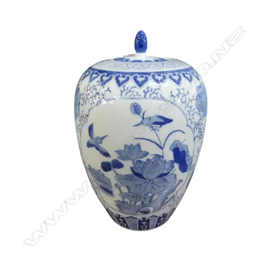 LARGE ORIENTAL B/W LIDDED GINGER JAR WITH FLOWER & BIRD DECORATION   H 340mm
