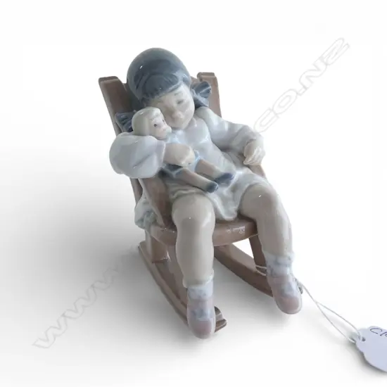 LLADRO SLEEPING GIRL on ROCKING CHAIR, H.110mm