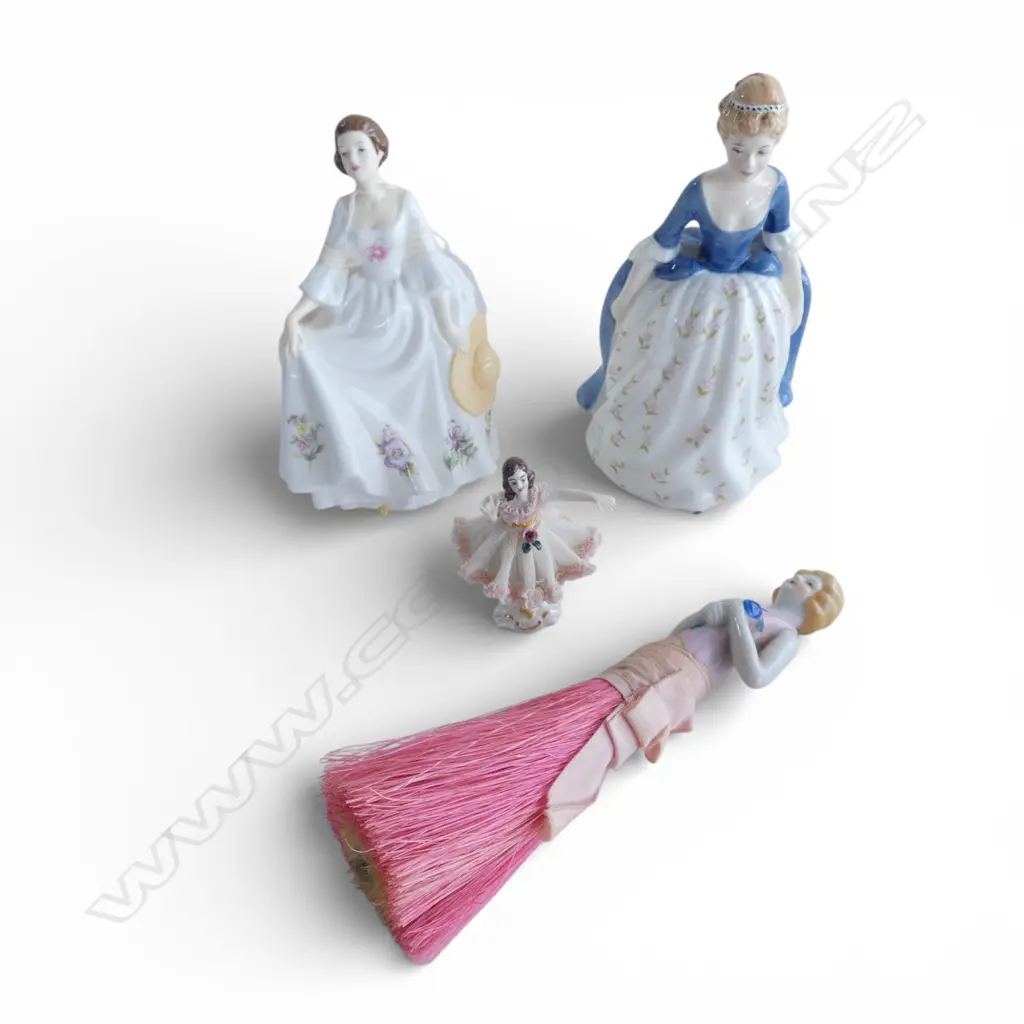 HALF DOLL BRUSH L.210mm, DRESDEN BALLERINA, ROYAL DOULTON 'ALISON', ROYAL ALBERT 'DOROTHY' Image 1++