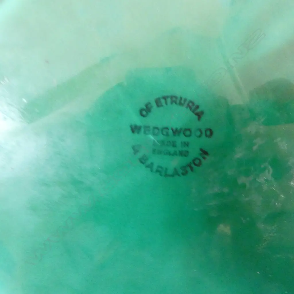 3 WEDGEWOOD LEAF PLATES DIA200MM Image 1++