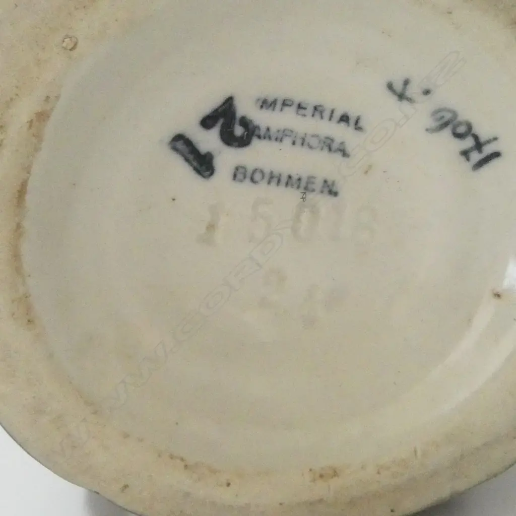 3 AMPHORA VASES H.280mm Image 1++