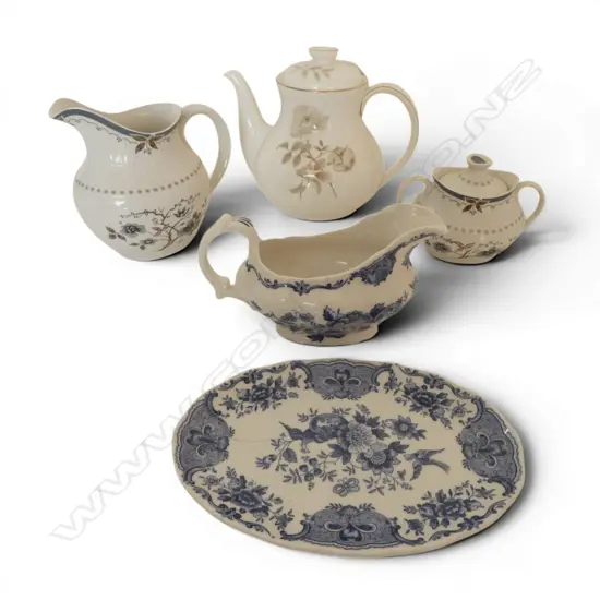 ROYAL DOULTON TEAPOT, MILK & SUGAR & GRAVY BOAT & SAUCER