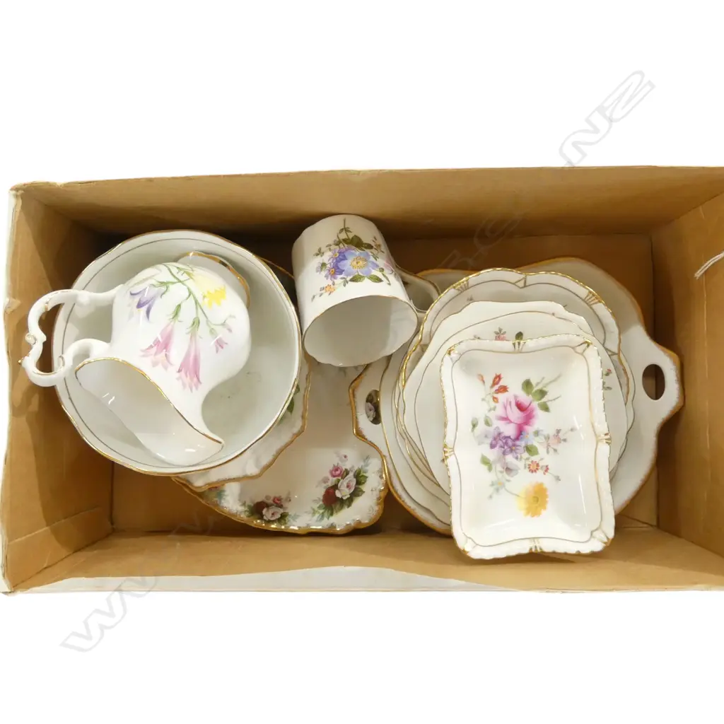 ASST. ROYAL CROWN DERBY SML DISHES, JUG & CUP Image 1++
