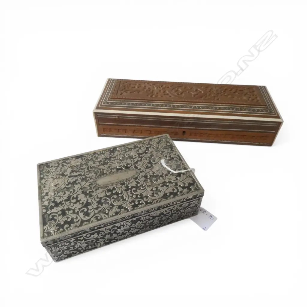 TWO TRINKET BOXES – METAL + WOODEN W.275mm Image 1++