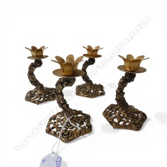 4 METAL FLORAL CANDLESTICKS H.100mm