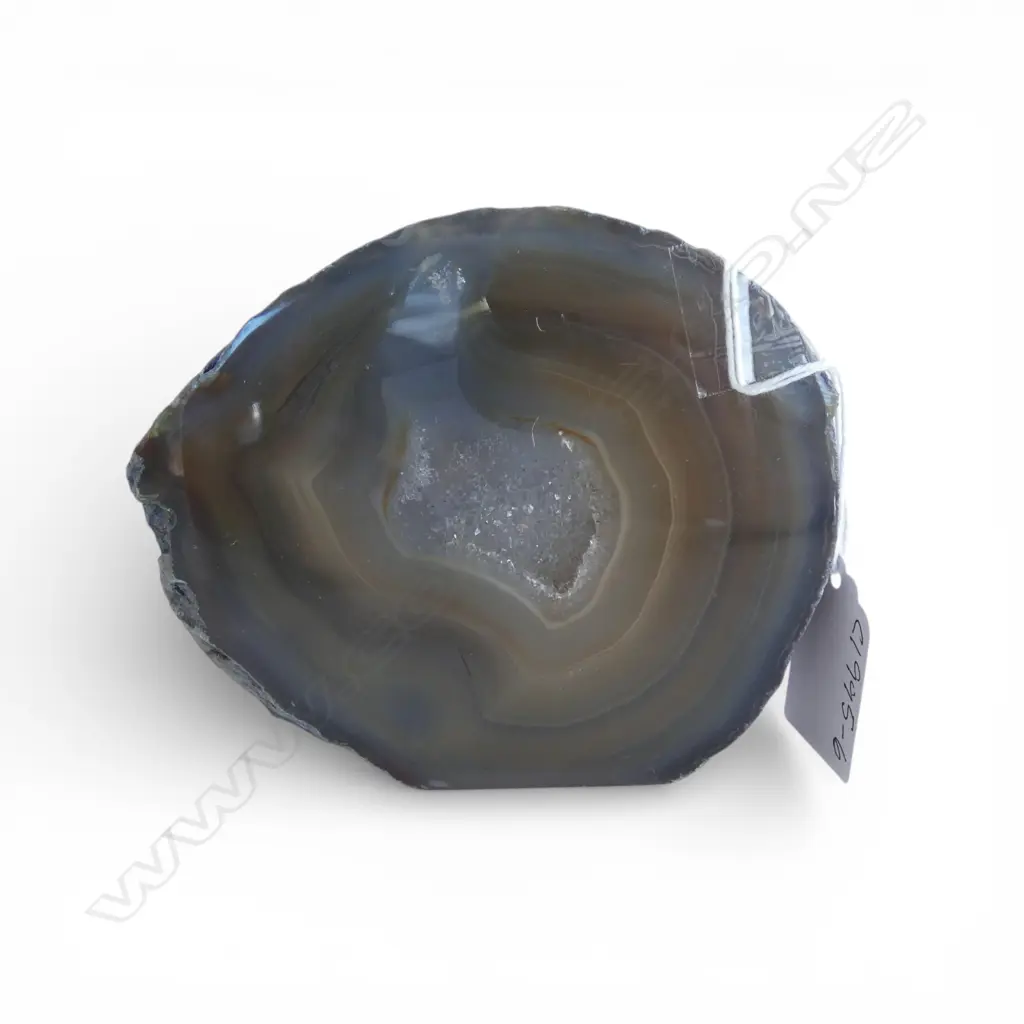 POLISHED AGATE GEODE, H.90 x110mm Image 1++