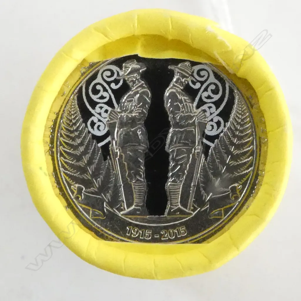 2015 NZ RESERVE BANK COMMERRATIVE ANZAC 50C 20PC COIN ROLL Image 1++