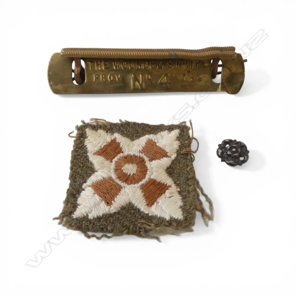 WWI WOUND BADGE + WW1 ROSETTE FOR MEDAL RIBBON + CLOTH RANK BADGE Image 1++