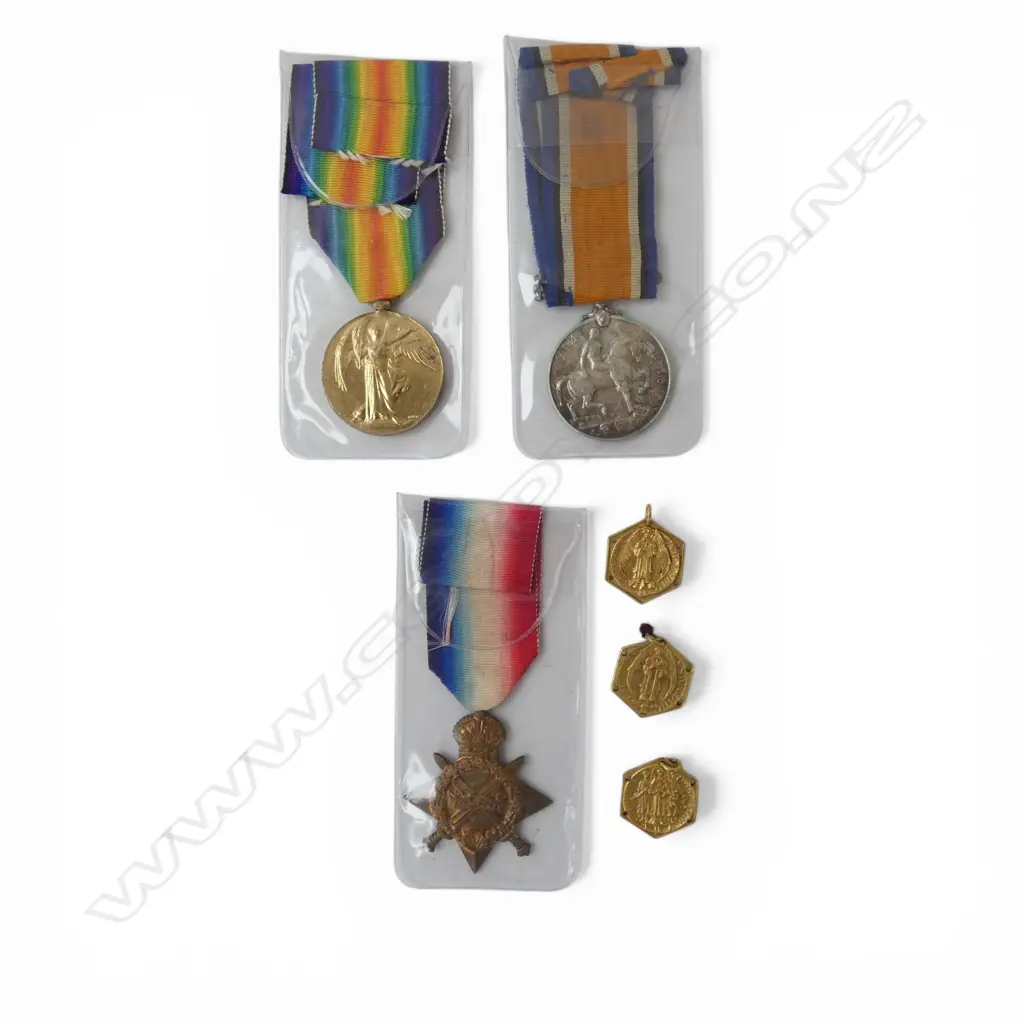 WWI MEDAL TRIO SET + 3 Faithful Unto Death tokens. To 10/1192 Pte. H.W. Brown Wgtn Inf. Batt. Killed in action Gallipoli Image 1++