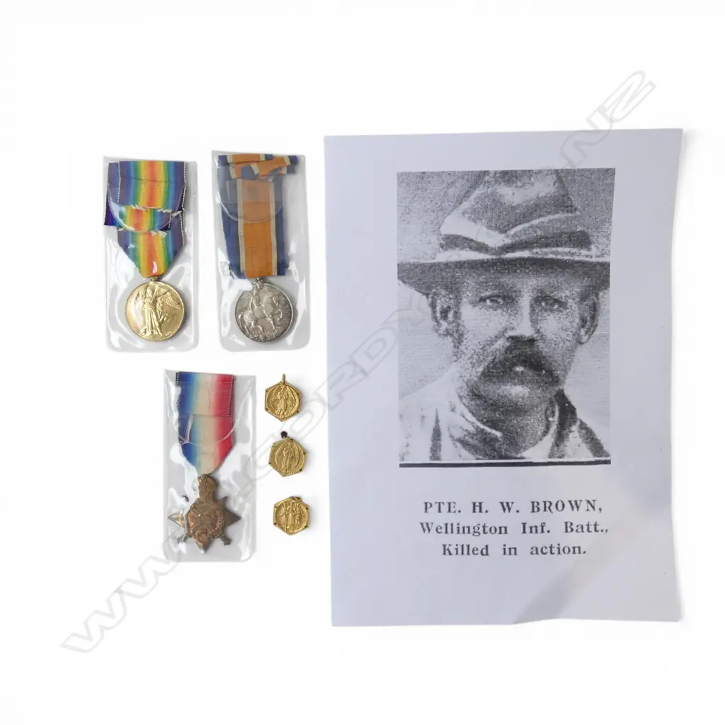 WWI MEDAL TRIO SET + 3 Faithful Unto Death tokens. To 10/1192 Pte. H.W. Brown Wgtn Inf. Batt. Killed in action Gallipoli Image 1++