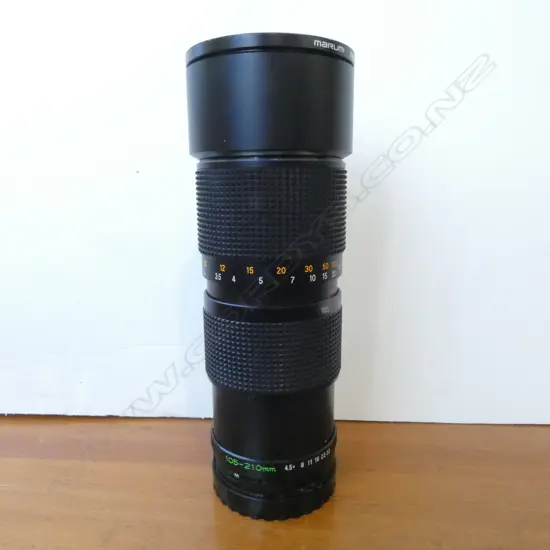 MAMIYA CAMERA LENS; MARUMI 105-210mm 77mm L.225mm
