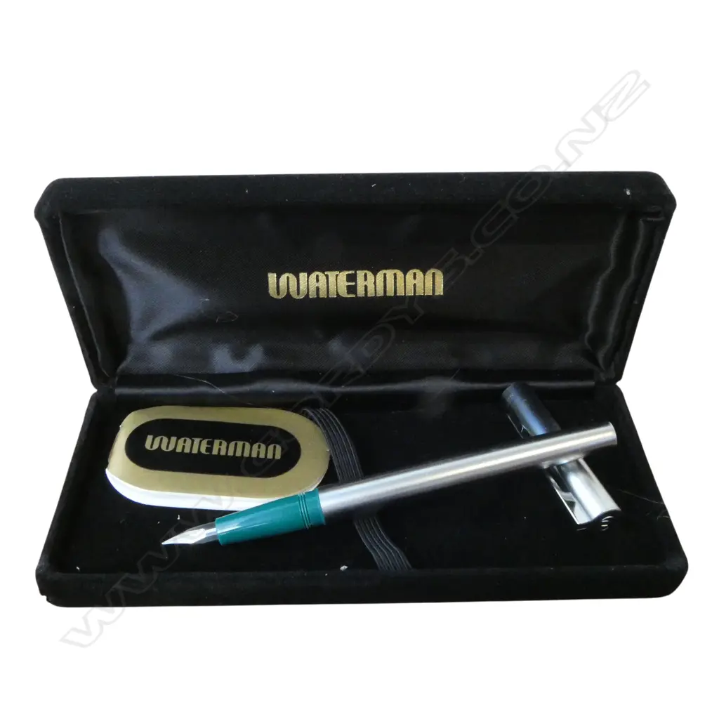 VINTAGE WATERMAN FOUNTAIN PEN UNUSED IN CASE WITH LABEL Image 1++
