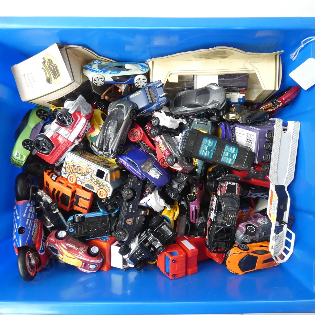BOX OF ASST. TOY CARS Image 1++