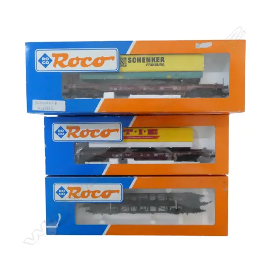 10 BOXED ROCO HO DB WAGONS...