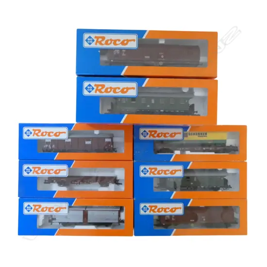 12 BOXED ROCO HO DB WAGONS ...