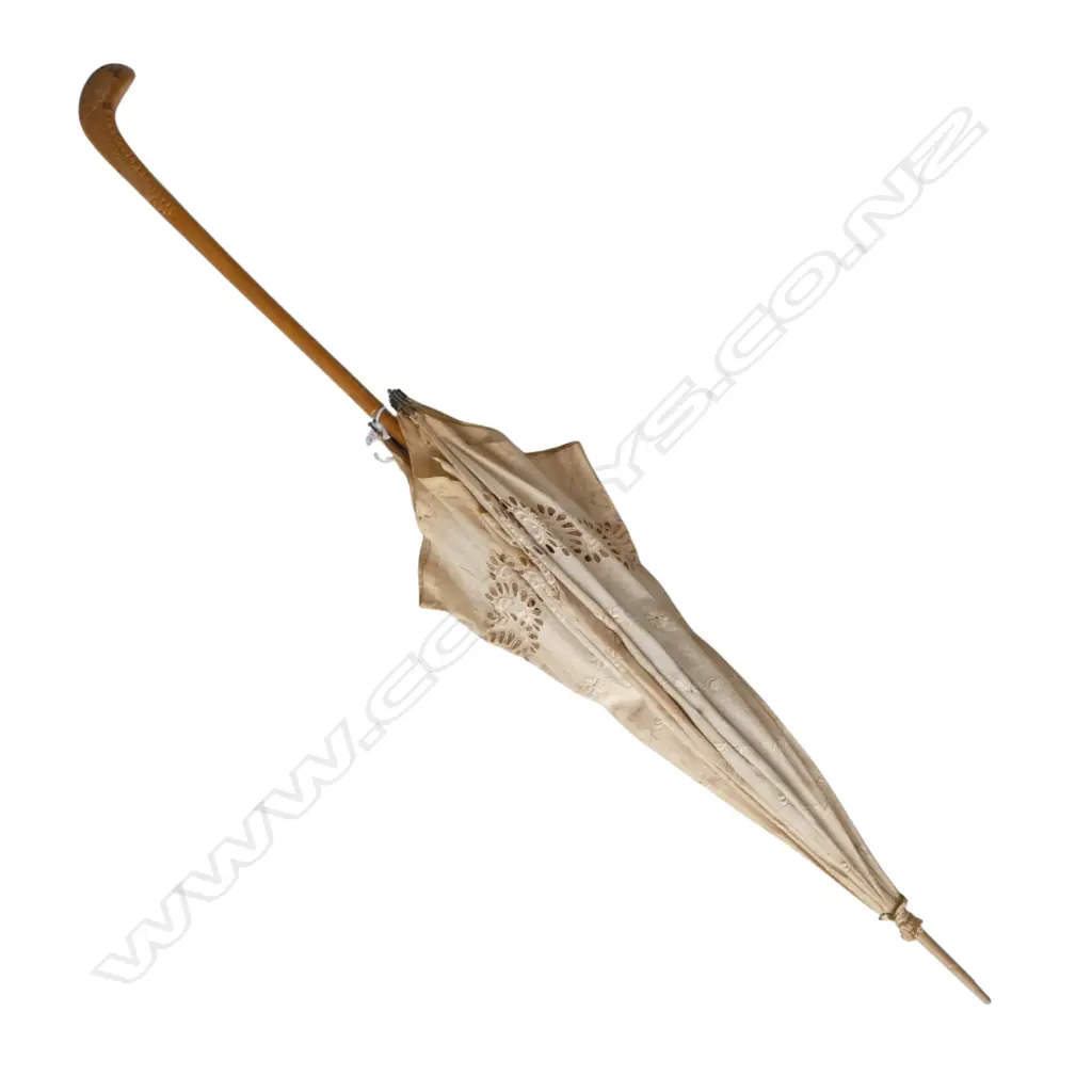 VINTAGE LINEN PARASOL CARVED PARROT HANDLE L1000MM Image 1++
