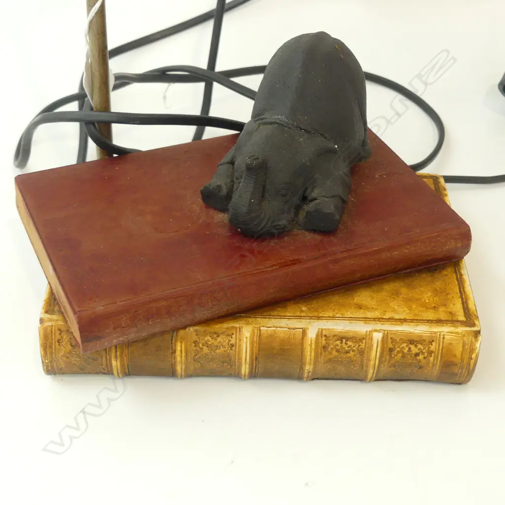 ELEPHANT & FAUX BOOK TABLE LAMP H540MM Image 1++