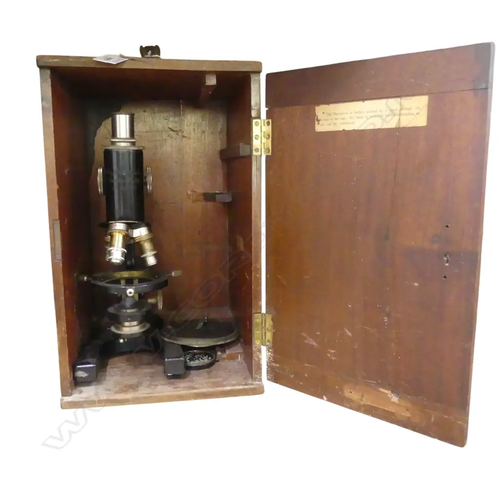 CASED MICROSCOPE H.370mm Image 1++