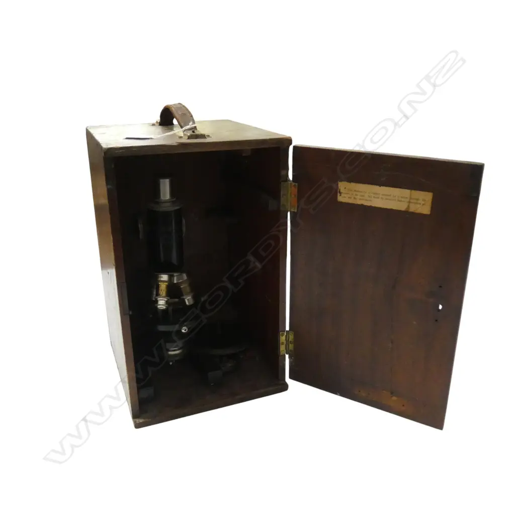 CASED MICROSCOPE H.370mm Image 1++