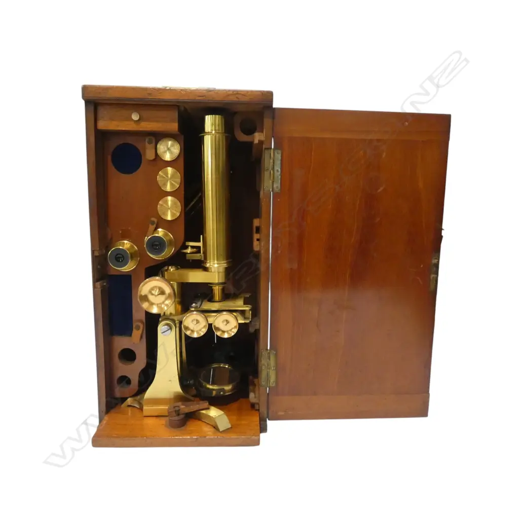 ANTIQUE CASED BRASS MICROSCOPE H430MM Image 1++