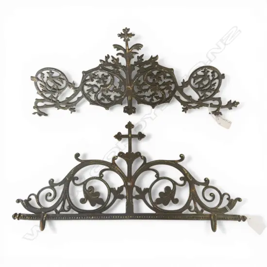 2 WEATHERED ORNATE METAL WALL BRACKETS, 1 w HOOKS, L.470 x 220mm