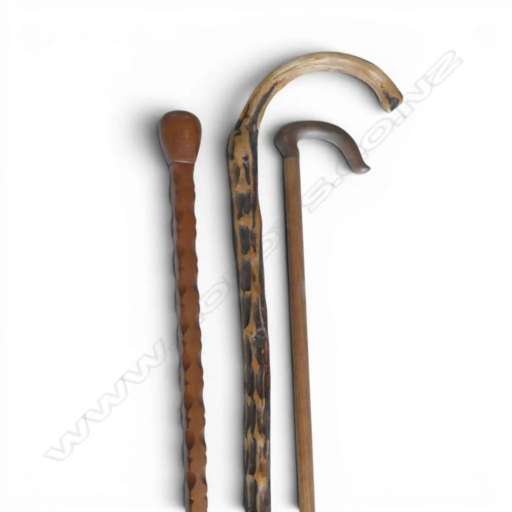 3 VINTAGE CARVED WALKING STICKS L850MM Image 1++