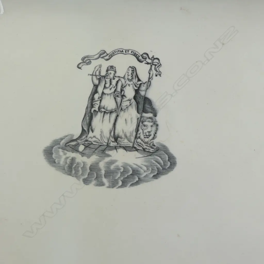 ANTIQUE SCALE with porcelain plate & set of 5 weights W.180mm Image 1++