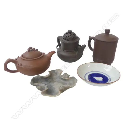 5 ORIENTAL PCES; 2 YIXING WARE TEAPOTS, LIDDED MUG, 2 DISHES